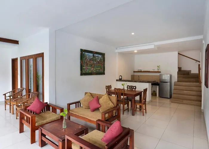 Hotel Kusuma 4*