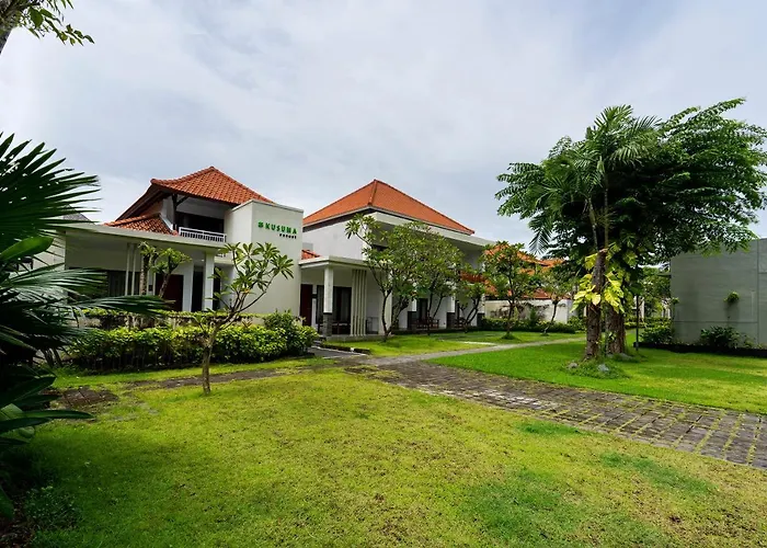 Hotel Kusuma 4*