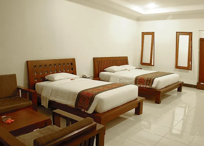 Hotel Kusuma 4*